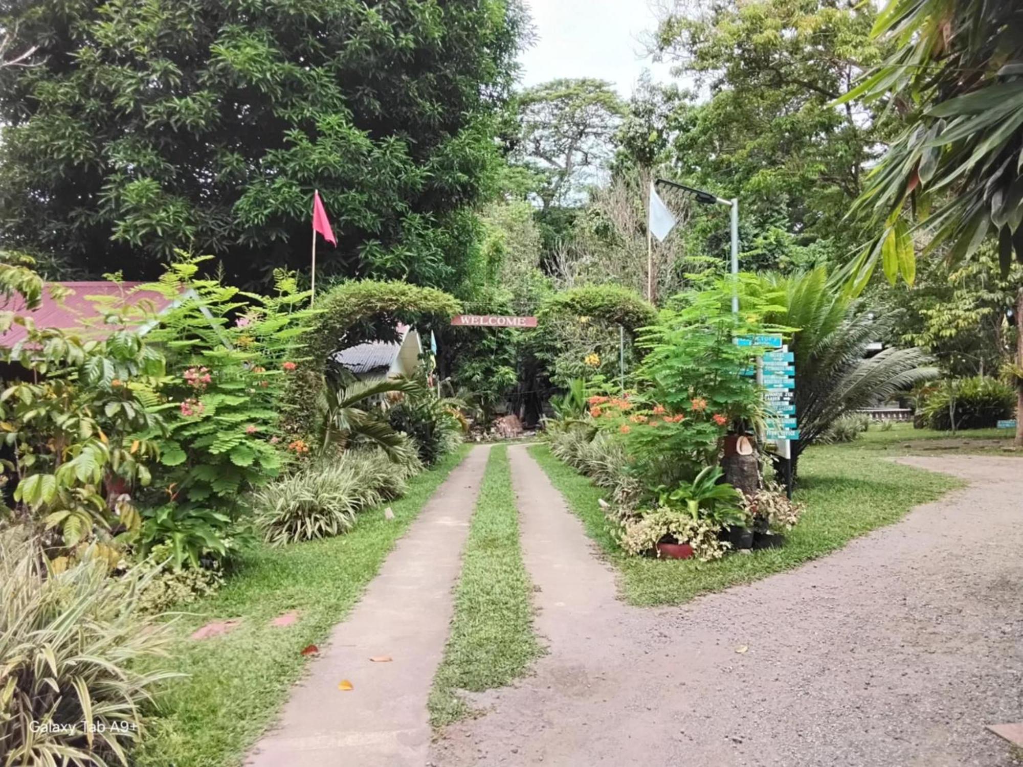 Camiguin Lanzones Resort Mambajao Εξωτερικό φωτογραφία